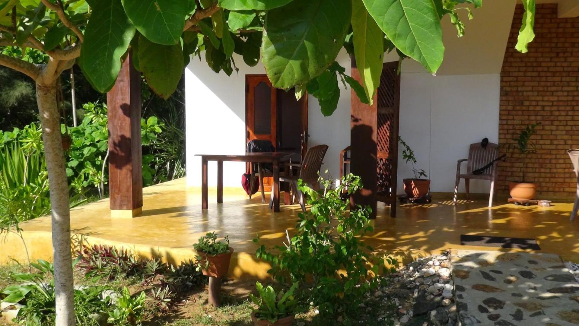 Homestay Tropical Garden Tangalle
